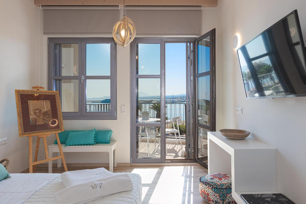 V77 Seafront Suites 레팀노 외부 사진